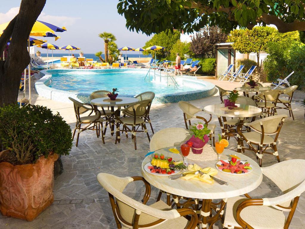 Hotel Ambasciatori Ischia Exterior photo
